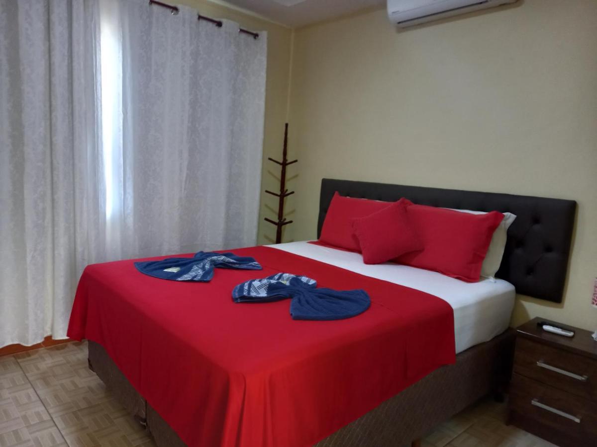 Quartos Em Casa In Caxias Da Paraiso دوق دي كاكسياس المظهر الخارجي الصورة